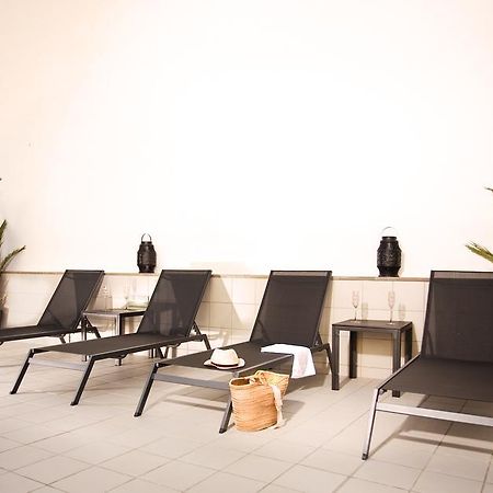 Urbanliving Fajardo Apartment Malaga Ngoại thất bức ảnh